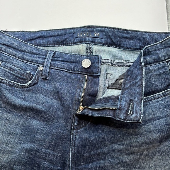 Level 99 Mid Rise Skinny Size 29 - Picture 16 of 16